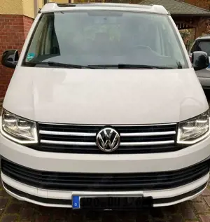 Volkswagen T6 California Beach mit Campingausstattung