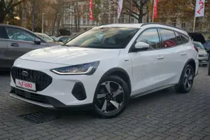 Ford Focus Turnier 1.0 Active LED Navi ACC Kamera DAB