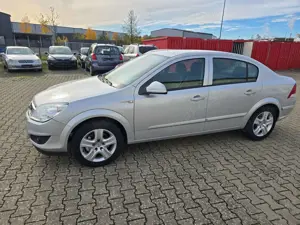 Opel Astra Edition Bild 4