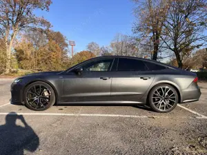 Audi A7 Sportback 55 TFSI Quattro S-Line Matrix 21“ Bild 2
