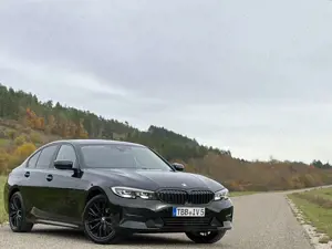 BMW 318 i Lim.Advantage/Ambiente/DAB/LED/BMW-Garantie Bild 1