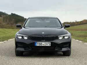 BMW 318 i Lim.Advantage/Ambiente/DAB/LED/BMW-Garantie Bild 4