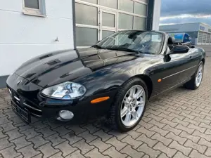Jaguar XK8