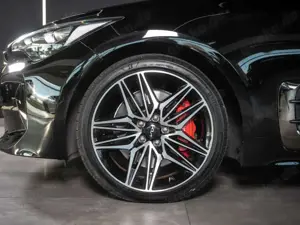 Kia Stinger GT 3.3 V6 T-GDI 4WD *SCHIEBEDACH*VOLLAUSSTATTUNG* Bild 4