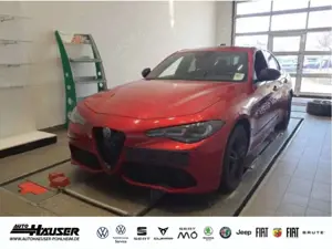 Alfa Romeo Giulia Veloce 2.0 Turbo AT8 Q4 NAVI KAMERA ACC LED