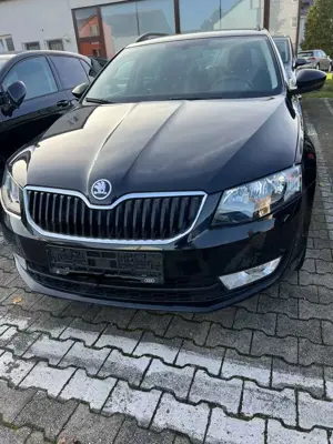 Skoda Octavia Combi 2.0 TDI (Green tec) DSG Ambition