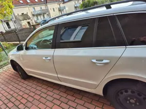 Skoda Superb Superb II Combi Diesel Combi 2.0 TDI  DSG Best Of Bild 4