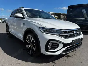 Volkswagen T-Roc 2.0 TDI SCR DSG R-Line AHK Pano IQ.Drive Bild 4