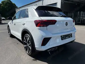 Volkswagen T-Roc 2.0 TDI SCR DSG R-Line AHK Pano IQ.Drive Bild 2