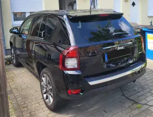Jeep Compass Compass 2.4I 4x4 Automatik Limited Bild 3