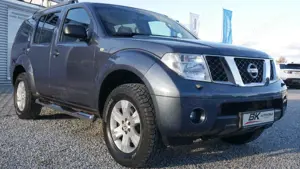 Nissan Pathfinder Bild 1