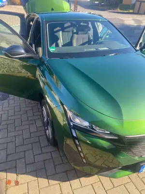 Peugeot 308 308 136 e-DSC6 Allure Bild 4