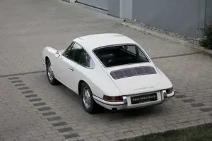 Porsche 911 Bild 2