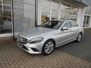 Mercedes-Benz C 200 AVANTGARDE 184PS LED#NAVI#SHZ#GRA#PDC#RÜKAM Bild 2