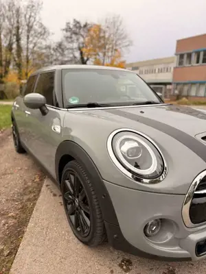 MINI Cooper S Bild 2