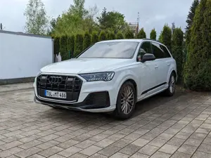 Audi SQ7 Q7 TFSI quattro tiptronic competition plus