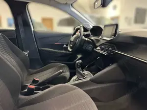 Peugeot 208 Bild 5
