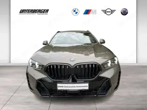BMW X6 xDrive40d M Sportpaket Pro-BMW Niere Iconic Glow-A Bild 2