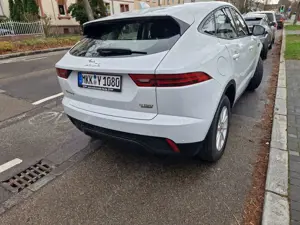 Jaguar E-Pace Navi Leder Allrad Bild 4