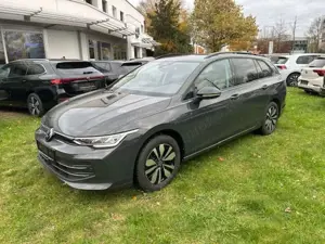 Volkswagen Golf VIII Variant 1.5 TSI 85 kW Goal KAMERA, AHK