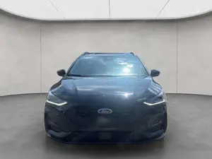 Ford Focus Turnier 1.0 EcoBoost Hybrid Aut. ST-LINE X Bild 5