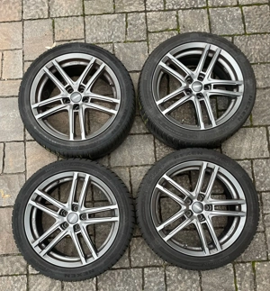 Dezent 18 Zoll 5-Loch Alufelgen mit WR 225 45 R18