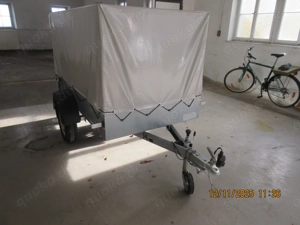 Stema Anhänger 750 kg incl. Spriegel-Plane, Sützen Schloss, Verzurrösen