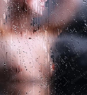 Verführerisch, humorvoll, diskret   und bereit für Sie