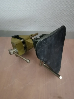 PROXXON Feinmechaniker Tisch Schraubstock mit Saugplatte Bild 4