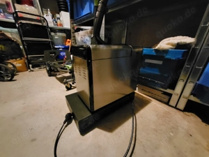 Wir verkaufen viele verschiedene Sachen die wir nicht mehr brauchen aber die noch gebrauchsfähig sin