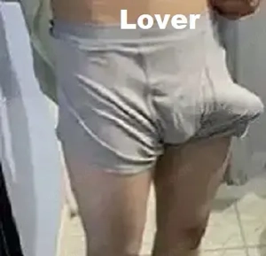 Triebstarker Hengst mit 23cm für die Frau eines Cuckoldpaares