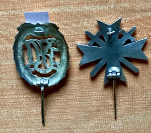 2 Abzeichen von 1938, (Kreuz 1. Klasse und  Reichssportabzeichen DRL in Silber). Bild 2