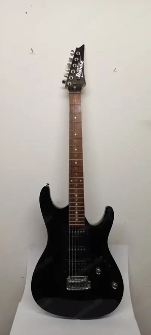E-Gitarre Ibanez GIO - Schwarz