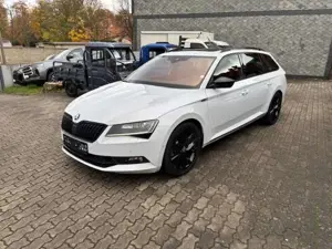 Skoda Superb Combi SportLine 4x4 DSG ACC+DCC+XENON+19'