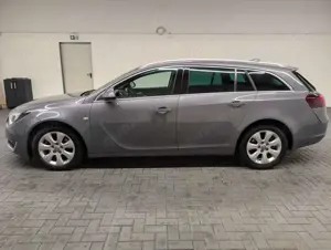 Opel Insignia ST Innovation Bi-Xenon/Navi/SHZ/PDC/AHK Bild 2