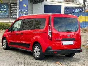 Ford Grand Tourneo Bild 3