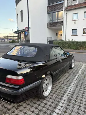 BMW 325 325i Bild 4