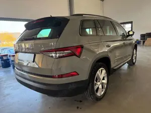 Skoda Kodiaq 2.0 TDI Tour Matrix/StandHZ/AHK/ACC Bild 3