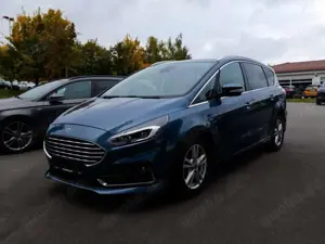 Ford S-Max Titanium