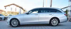 Mercedes-Benz E 200 E T-Modell E 200 AHK / Avantgarde