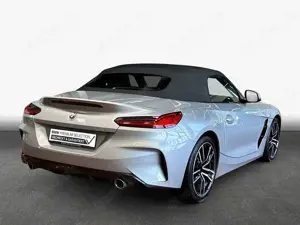 BMW Z4 Z4 sDrive20i Aut. M Sport *LHZ*H/K* Bild 2