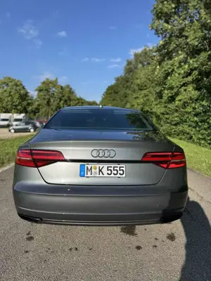 Audi A8 3.0 TFSI 333 Ps quattro tiptronic Langversion Bild 3