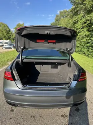 Audi A8 3.0 TFSI 333 Ps quattro tiptronic Langversion Bild 4