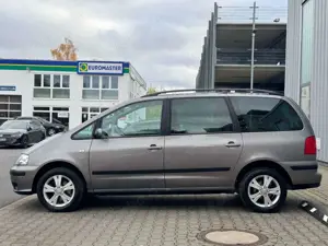 SEAT Alhambra 2.0 Reference 6 Sitzer AHK Tüv 08.2027