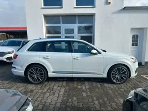 Audi Q7 3.0TDI S-Line/Allradlenkung Bild 4
