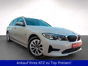 BMW 330 e Touring Advantage LED+Leder+DIGITAL-TACHO Bild 5