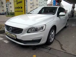 Volvo V60 2.0D HU 5-26 Navi/Klima/PDC/Tempo Bild 2