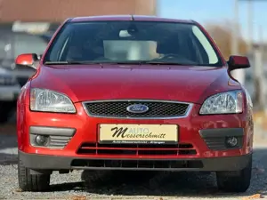 Ford Focus Ghia 1.6 AHK KLIMA SHZ TÜV 04/2026 1.Hd Bild 3