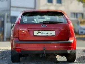 Ford Focus Ghia 1.6 AHK KLIMA SHZ TÜV 04/2026 1.Hd Bild 5