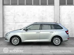Skoda Fabia Fabia Combi 1.0 TSI Ambition Navi Sitzhzg App PDC Bild 2